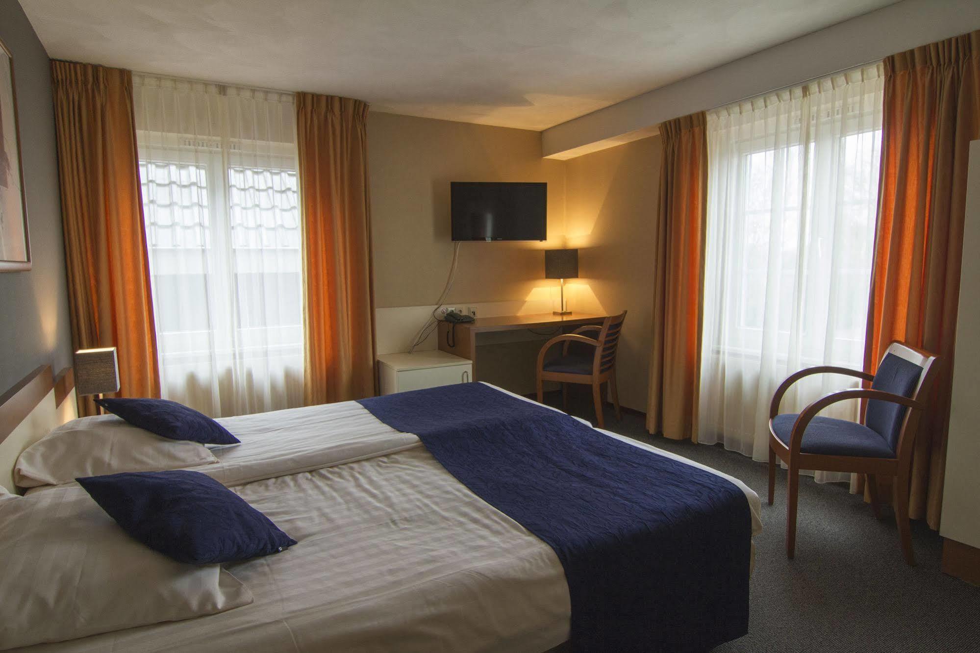 Hotel Boer Goossens Den Dungen エクステリア 写真